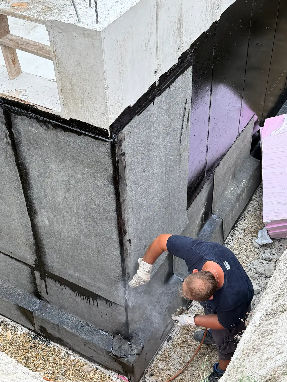 Rohbau eines Einfamilienhauses das durch die EMK Erdbau GmbH in Wien und Umgebung gebaut wurde.