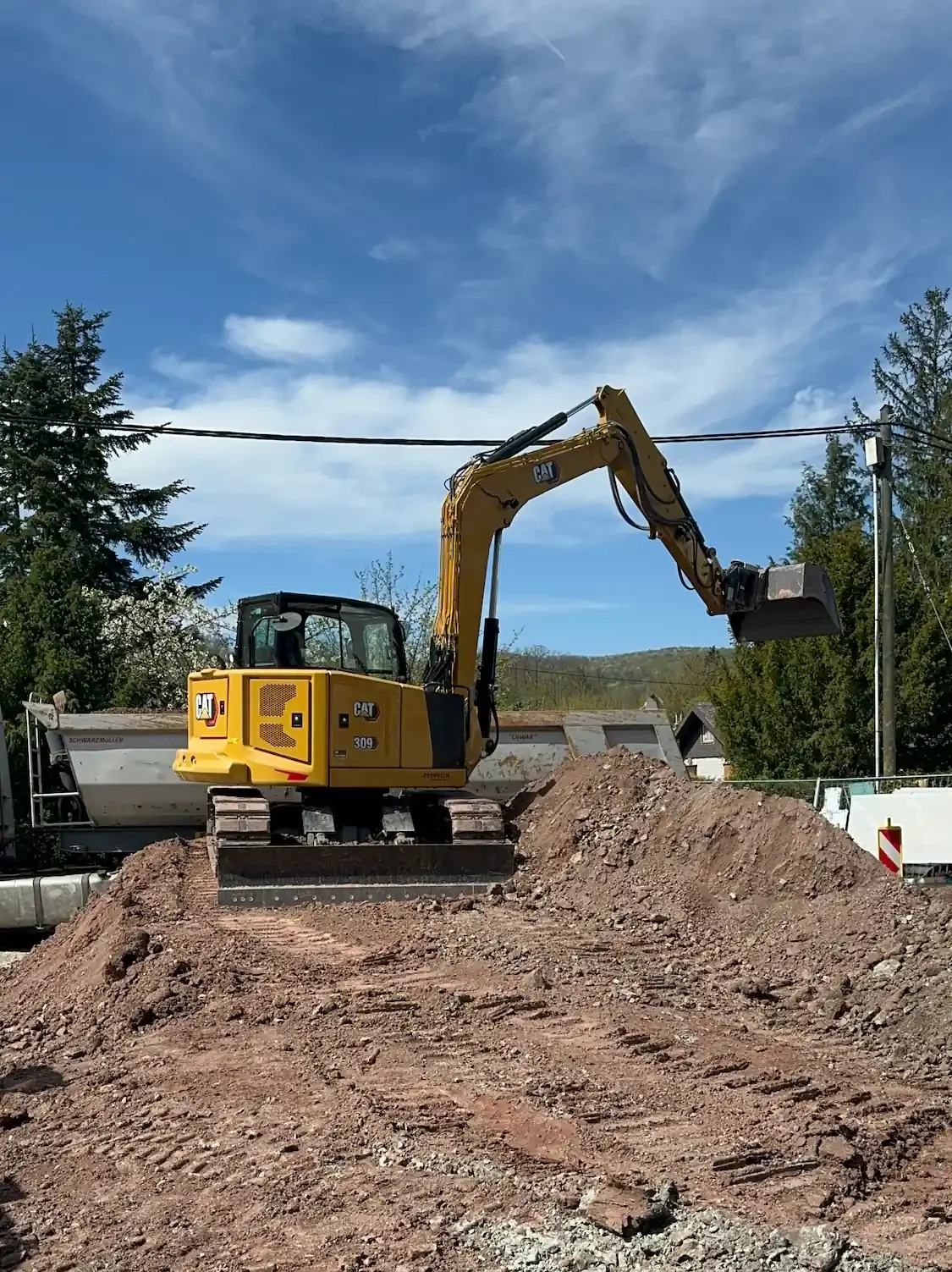 EMK Erdbau GmbH - Bagger- und Erdarbeiten
