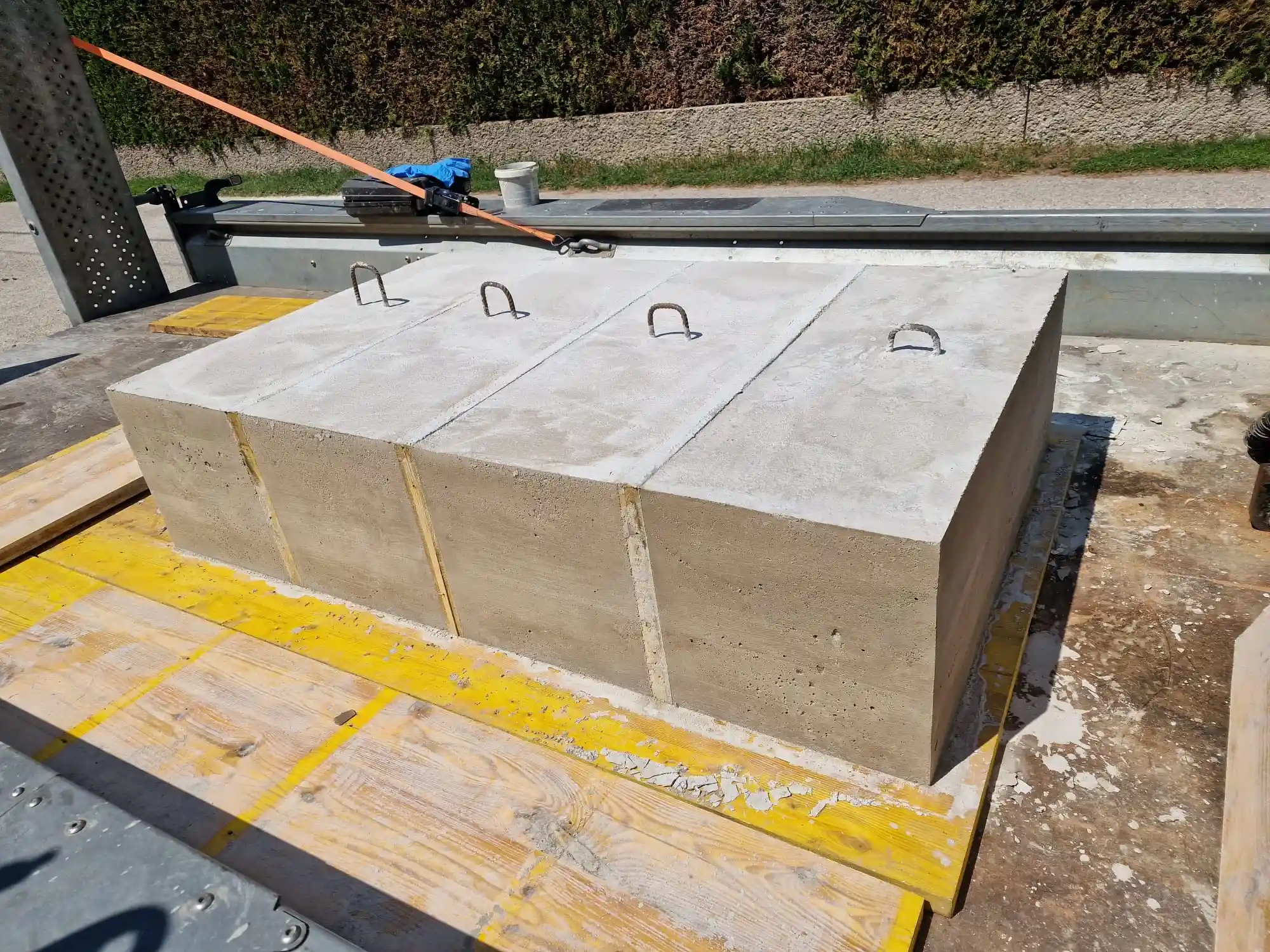 Bagger Wien – EMK Erdbau GmbH – Baustelle 3 Rohbau eines Einfamilienhauses durch die EMK Erdbau GmbH - Fundament.