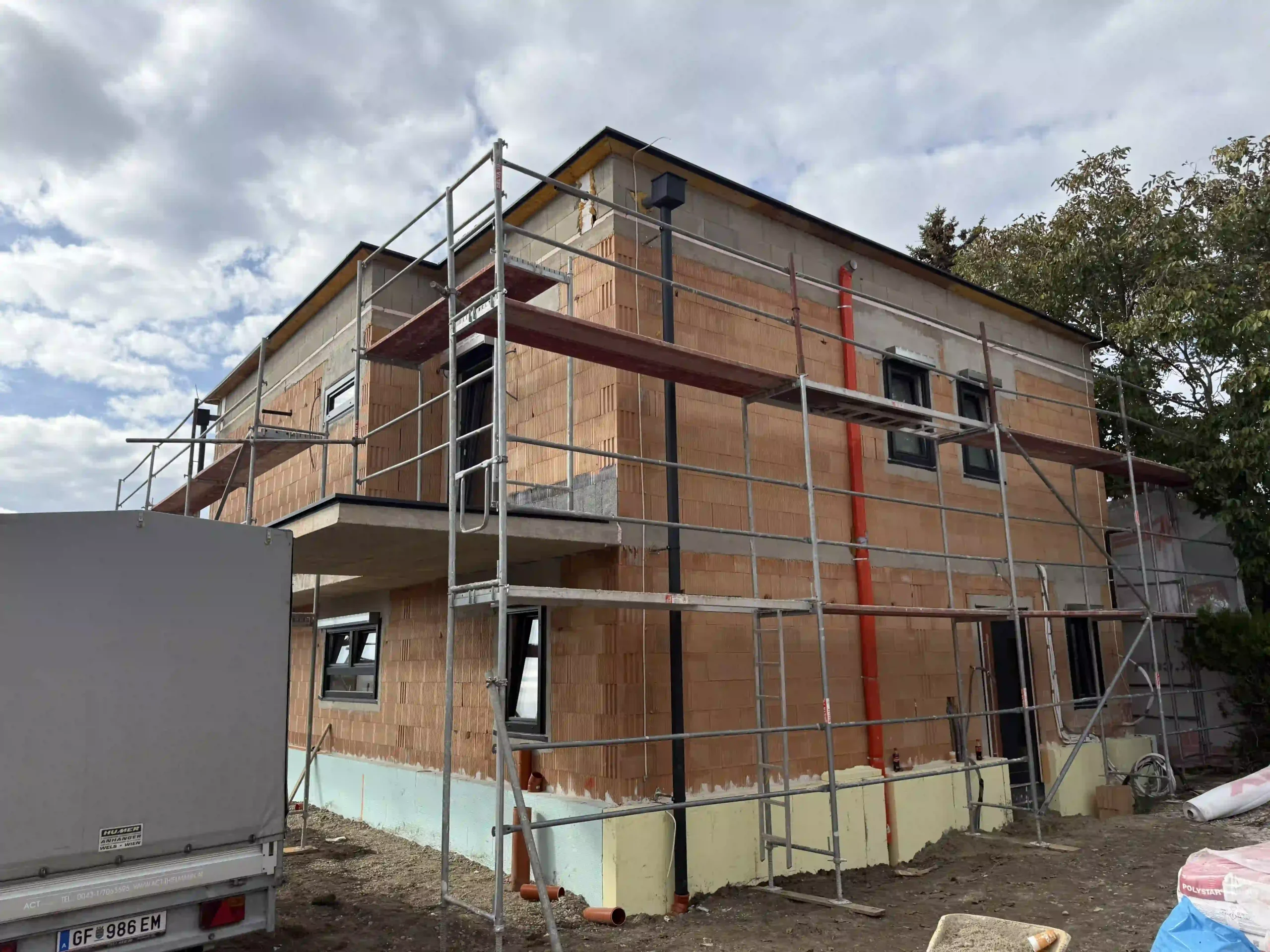 Bagger Wien – EMK Erdbau GmbH – Einfamilienhaus – Rohbau 6 Rohbau eines Einfamilienhauses durch die EMK Erdbau GmbH