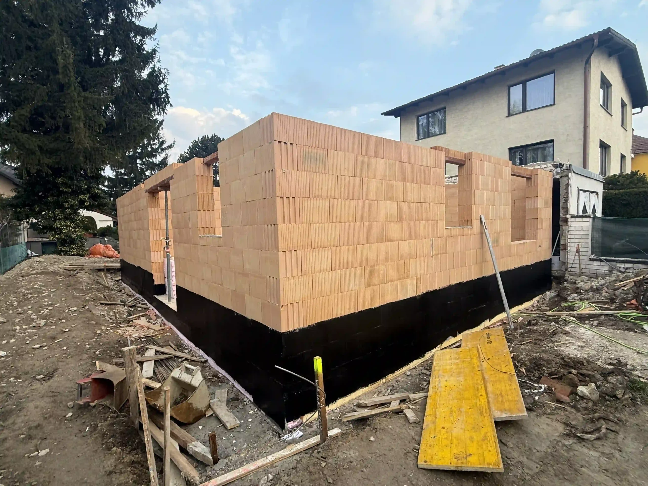 Bagger Wien – EMK Erdbau GmbH – Rohbau – Einfamilienhaus 4 Rohbau eines Einfamilienhauses durch die EMK Erdbau GmbH